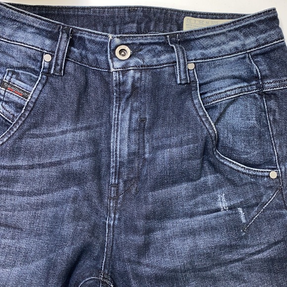 Diesel relaxed boyfriend low waist jeans - Picture 7 of 10